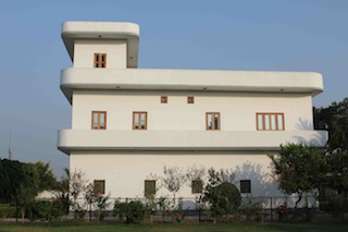 Jamie.Varanasi.JSMT-FounderHouse.102912